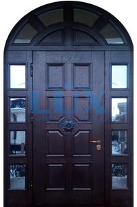 арочная дверь с зеркалами