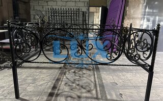 ритуальная оградка с ковкой