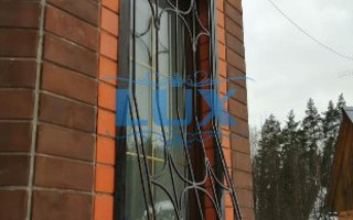 одностворчатая сварная дутая решетка на окно
